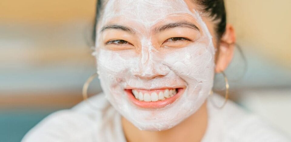 Masker Dari Kacang Almond Dan Susu Melembapkan Dan Menutrisi Kulit