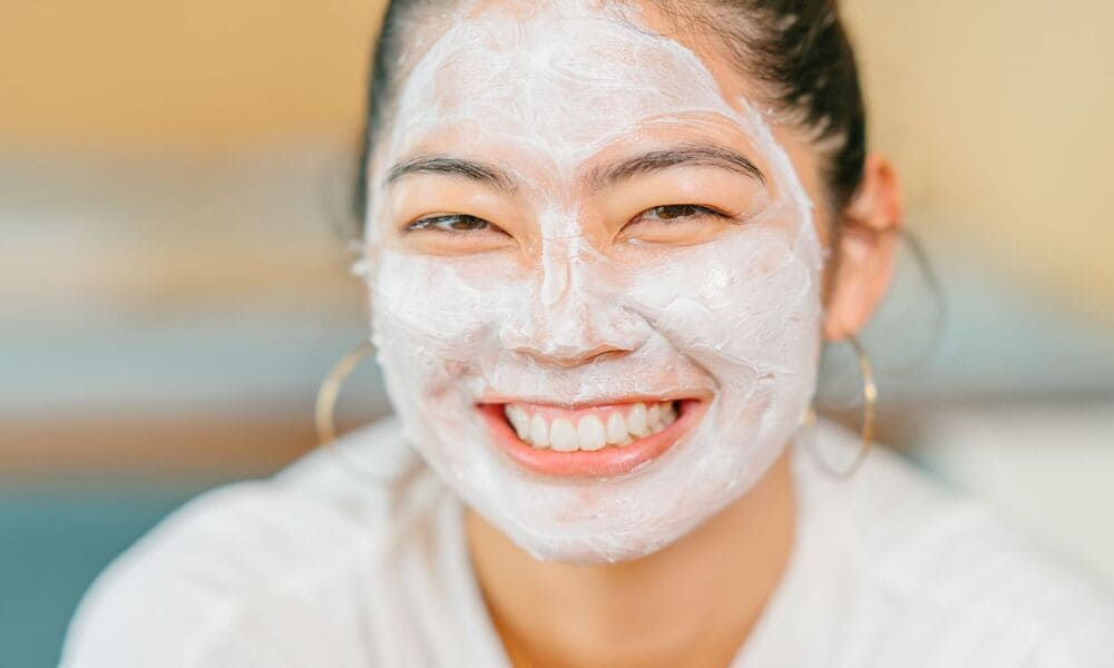 Masker Dari Kacang Almond Dan Susu Melembapkan Dan Menutrisi Kulit