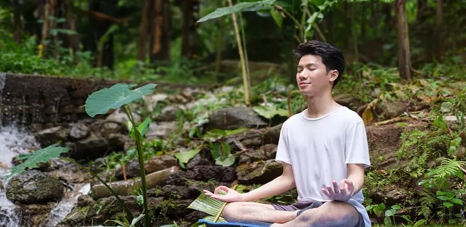 Pengaruh Meditasi Terhadap Kesehatan Mental Dan Emosional